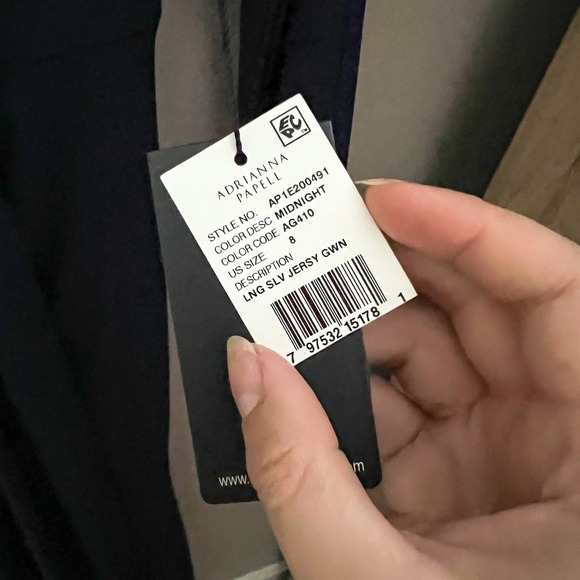 NWT ADRIANNA PAPELL Long Sleeve Sequin Jersey Gown In Size 8 formal wedding - Picture 5 of 10